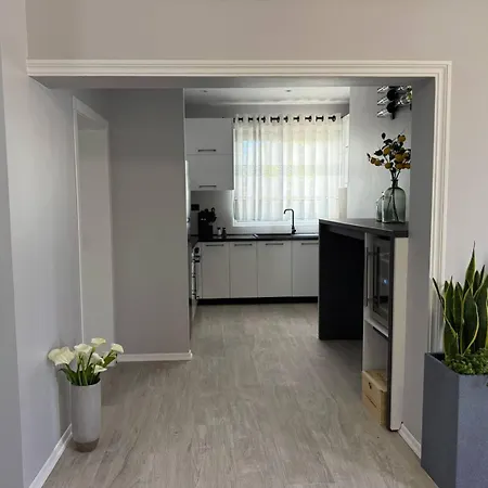 Appartement Izzy Vlorë